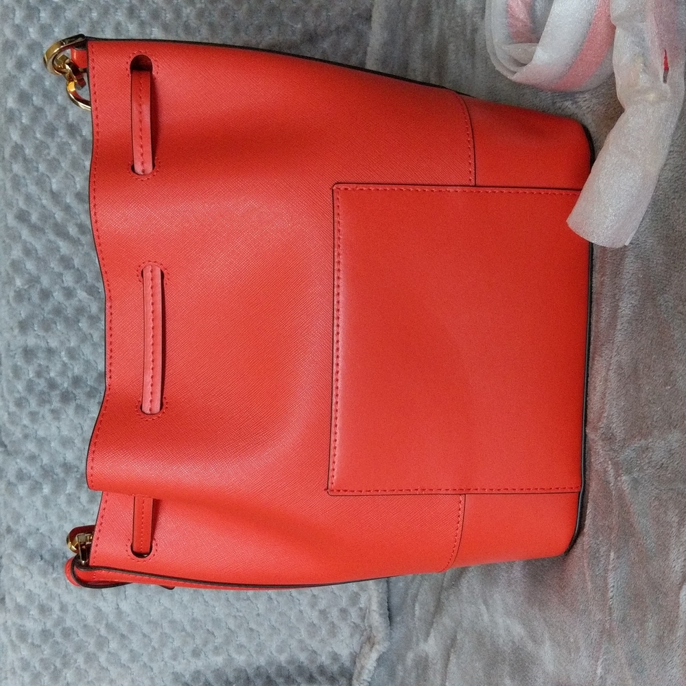 Michael Kors Eva Bucket Bag - Picture 7 of 12